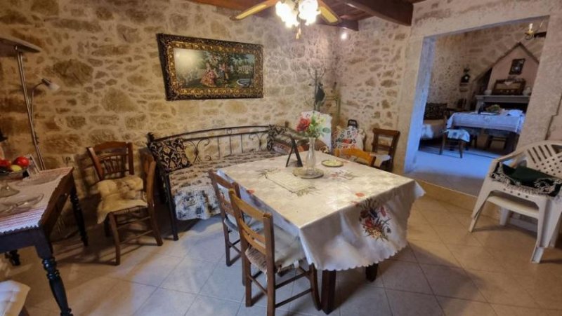 Agios Myron Kreta, Agios Myron: Einfamilienhaus aus Stein zu verkaufen Haus kaufen
